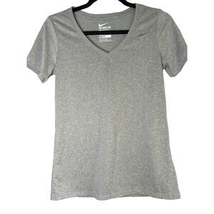 Nike womens The Nike Tee Gray v-neck top size Small Dri-Fit Athletic Cut